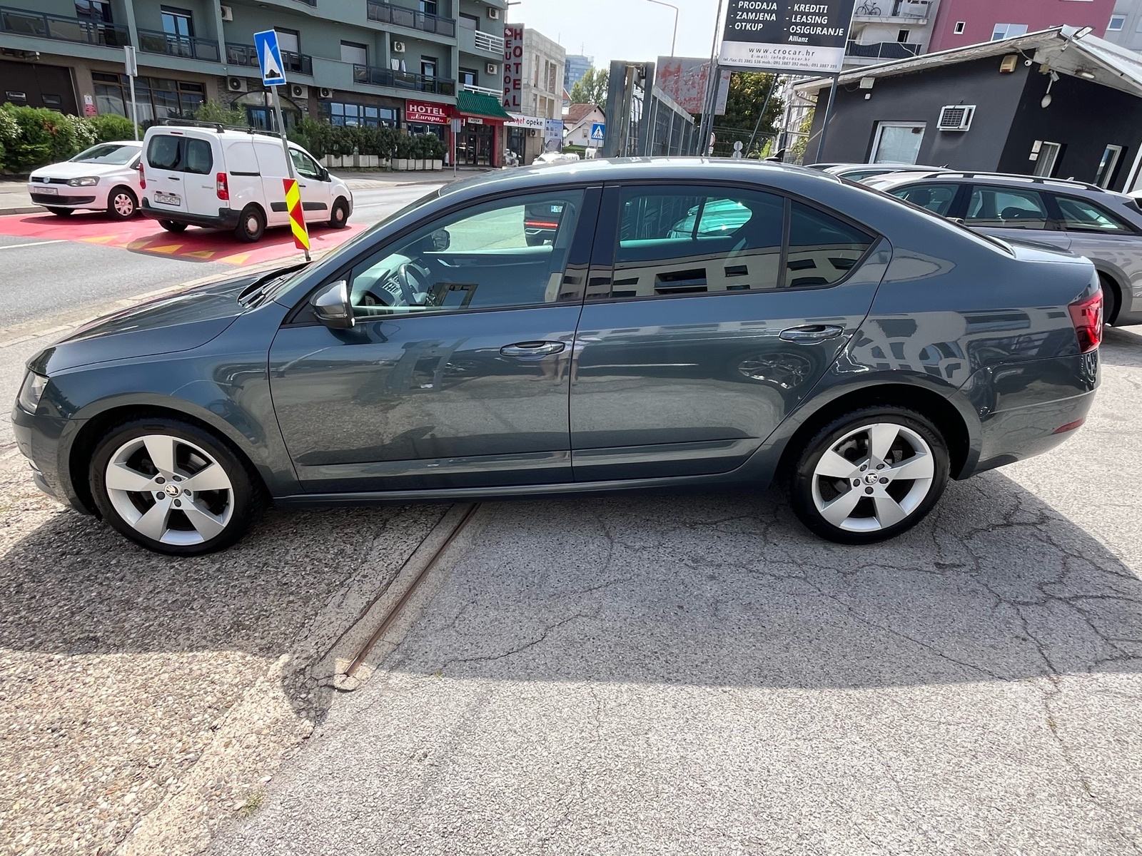 Škoda Octavia 2,0 TDI 150 KS DSG Style NAVI,LED 1VL Nije uvoz Jam 1G, fotografija 4