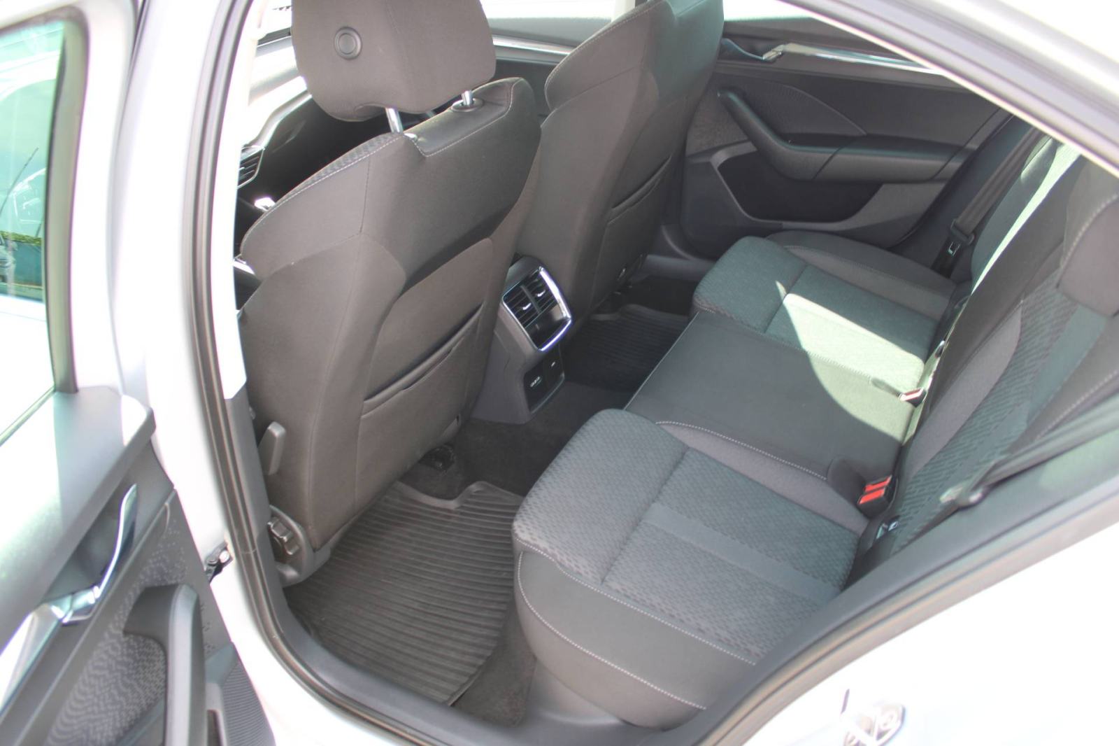 Škoda Octavia 2.0 TDi 150ks Style - nije uvoz, fotografija 12
