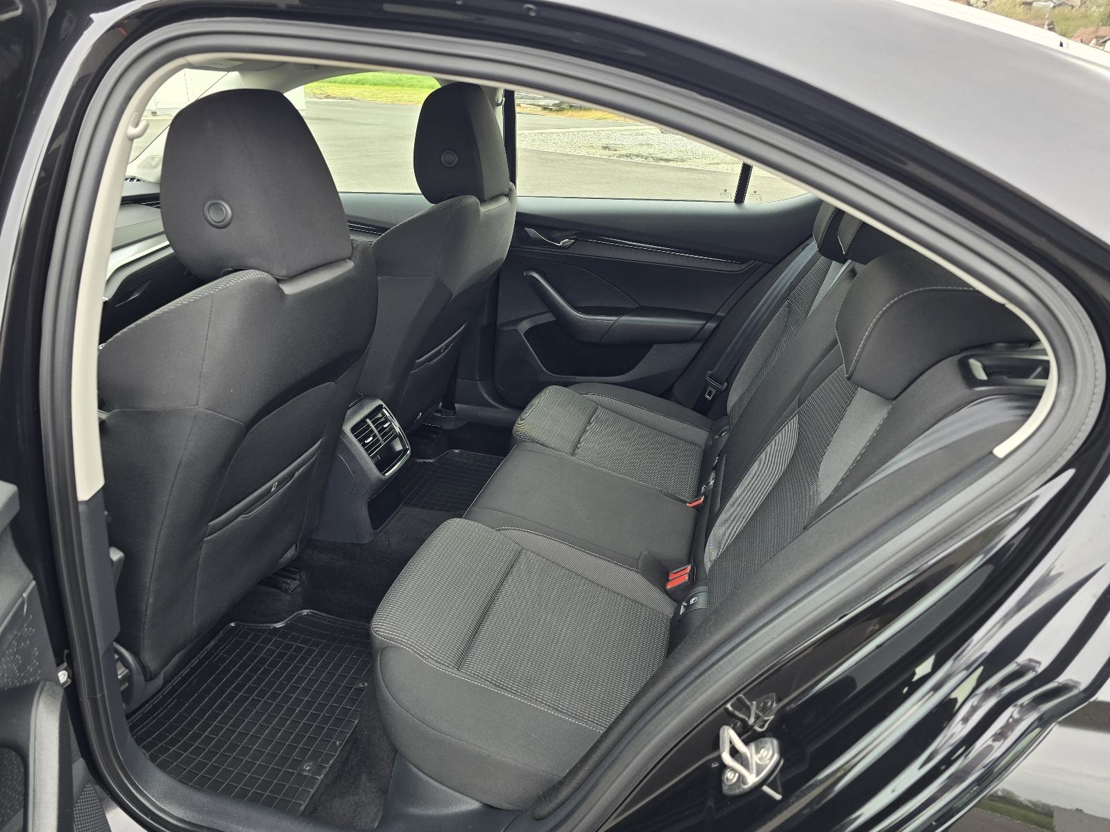 Škoda Octavia 2,0 TDI 2020.godina ☆virtual☆, fotografija 9