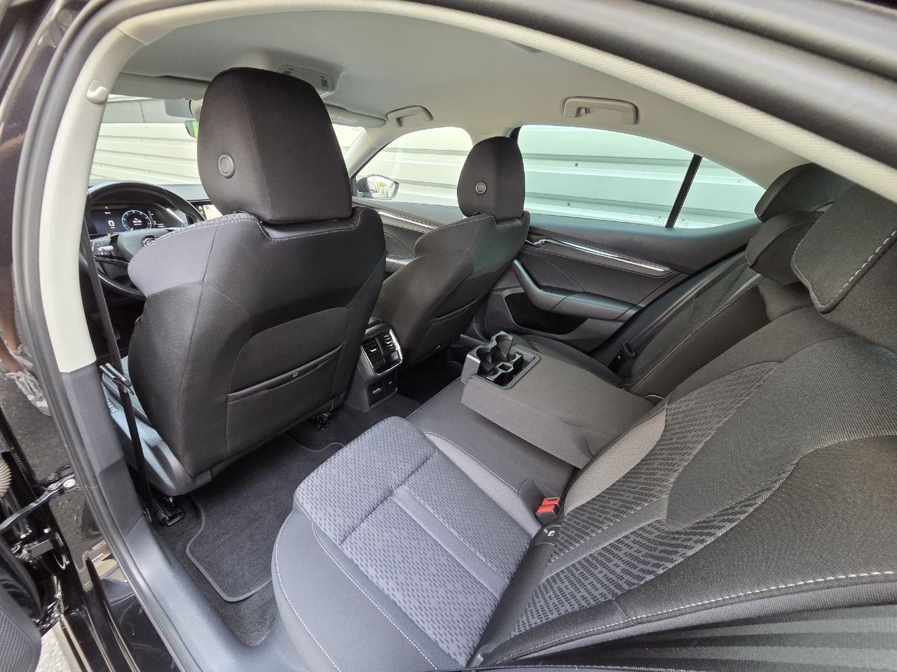 ŠKODA OCTAVIA 2.0 TDI 2021 STYLE 1 LAK VIRTUAL LED KUKA PDC NAVI, fotografija 13