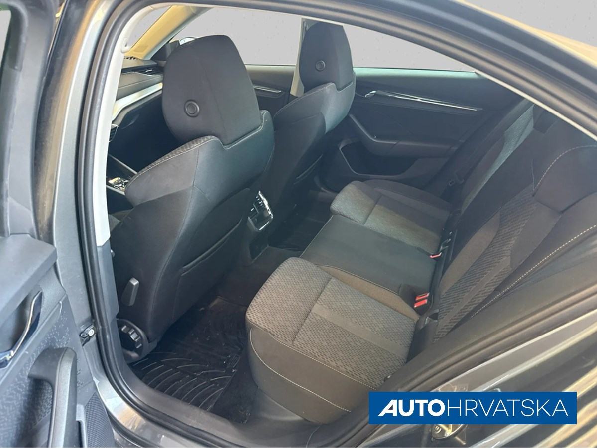 ŠKODA OCTAVIA 2.0 TDI, 25.490,00 €, fotografija 12