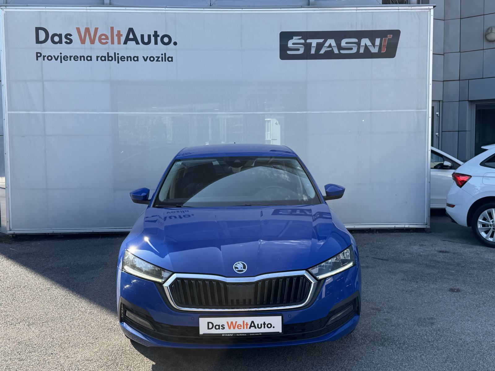 Škoda Octavia 2,0 TDI AMBITION, fotografija 2