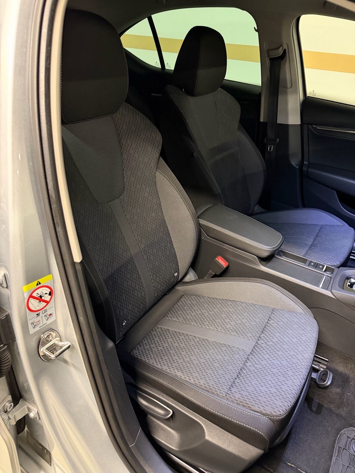 Škoda Octavia 2,0 TDI automatik,1.Vlasnik,Garancija 2030.god,REG.12/26, fotografija 12