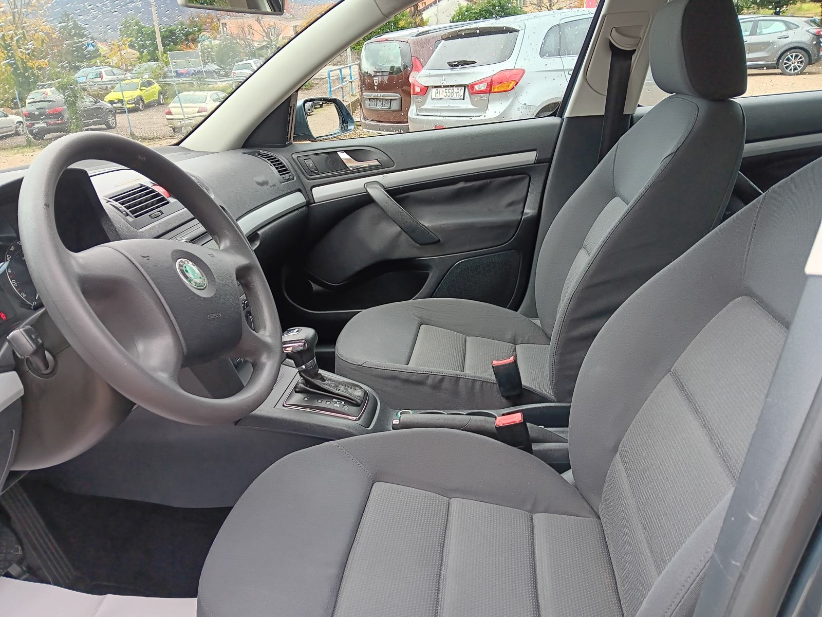 Škoda Octavia 2,0 TDI Automatik,1vlasnik,HR-vozilo,, fotografija 6