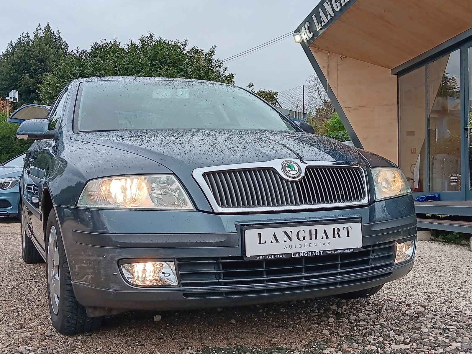 Škoda Octavia 2,0 TDI Automatik,1vlasnik,HR-vozilo,, pogled izvana - slika 1