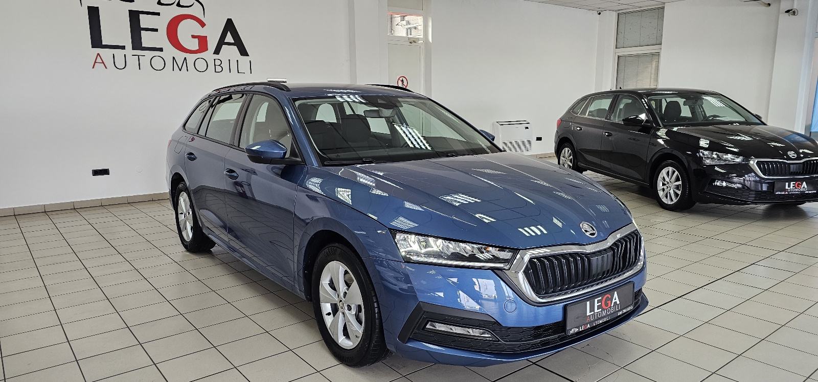 Škoda Octavia 2,0 TDI automatik AMBITION, fotografija 2