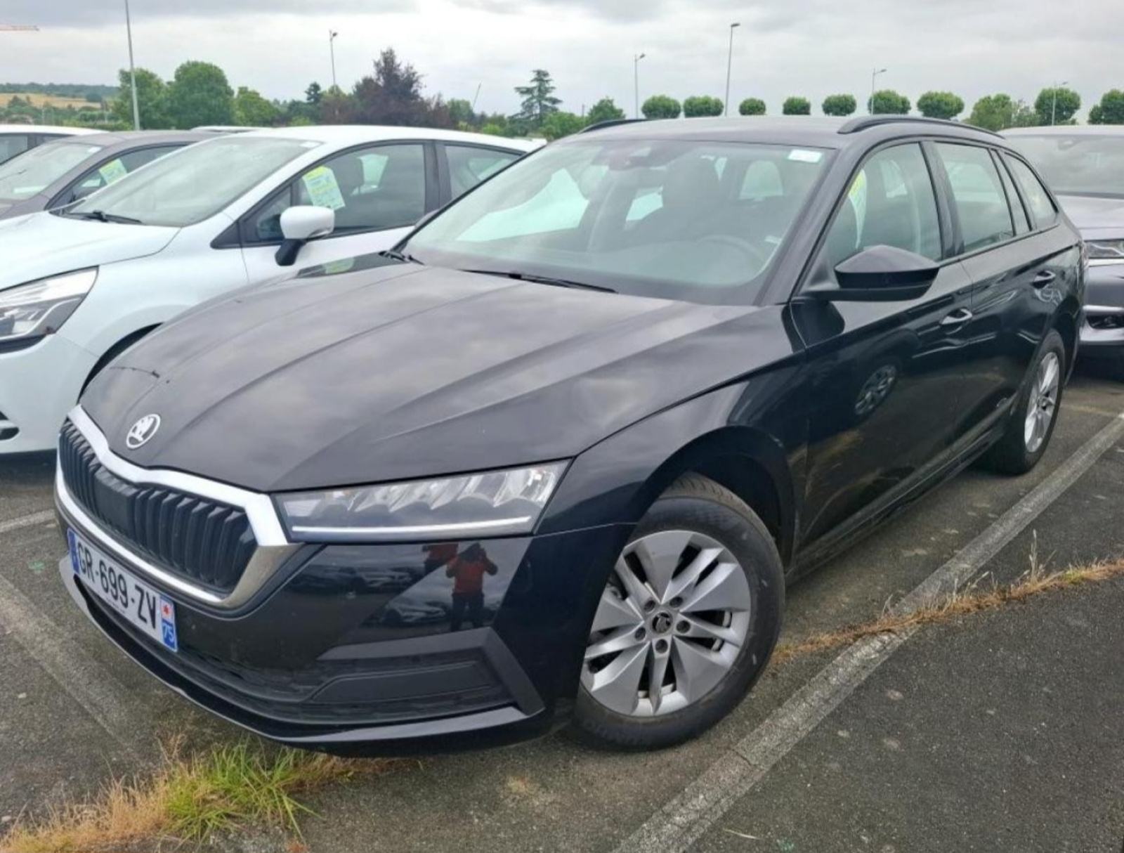 ŠKODA OCTAVIA 2.0 TDI • AUTOMATIK DSG • MOD.2024. • FULL OPREMA, pogled izvana - slika 1