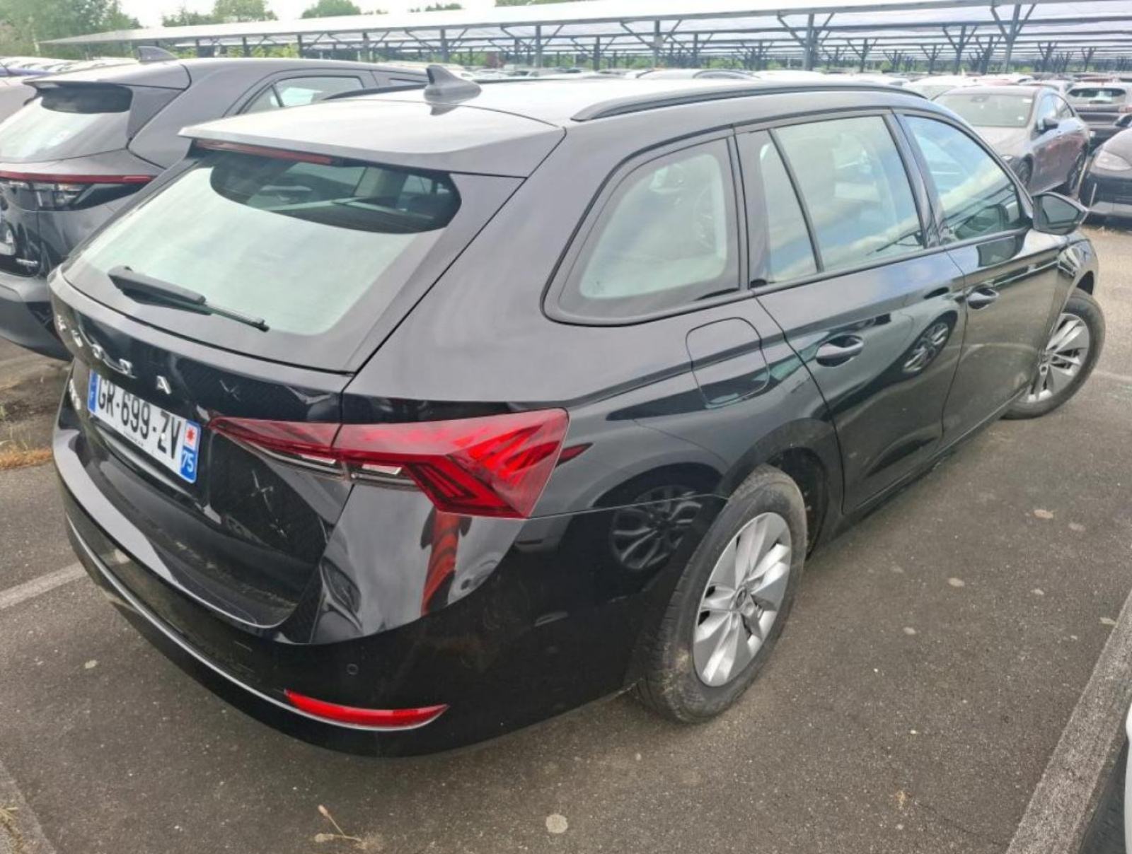 ŠKODA OCTAVIA 2.0 TDI • AUTOMATIK DSG • MOD.2024. • FULL OPREMA, pogled izvana - slika 3