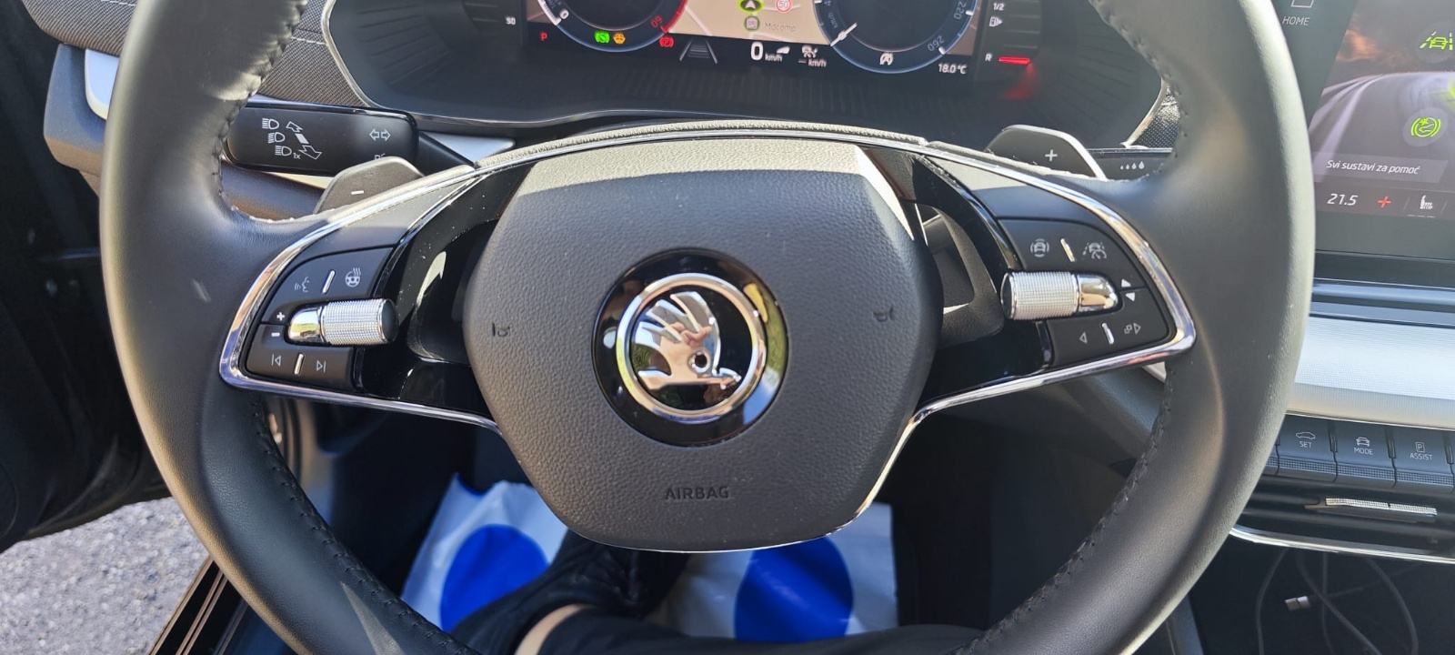Škoda Octavia 2.0 TDI Full oprema, fotografija 12
