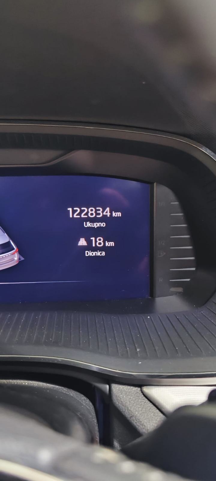 Škoda Octavia 2.0 TDI Full oprema, fotografija 10