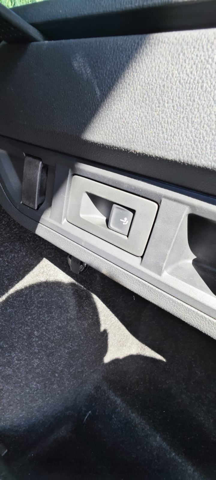 Škoda Octavia 2.0 TDI Full oprema, fotografija 17