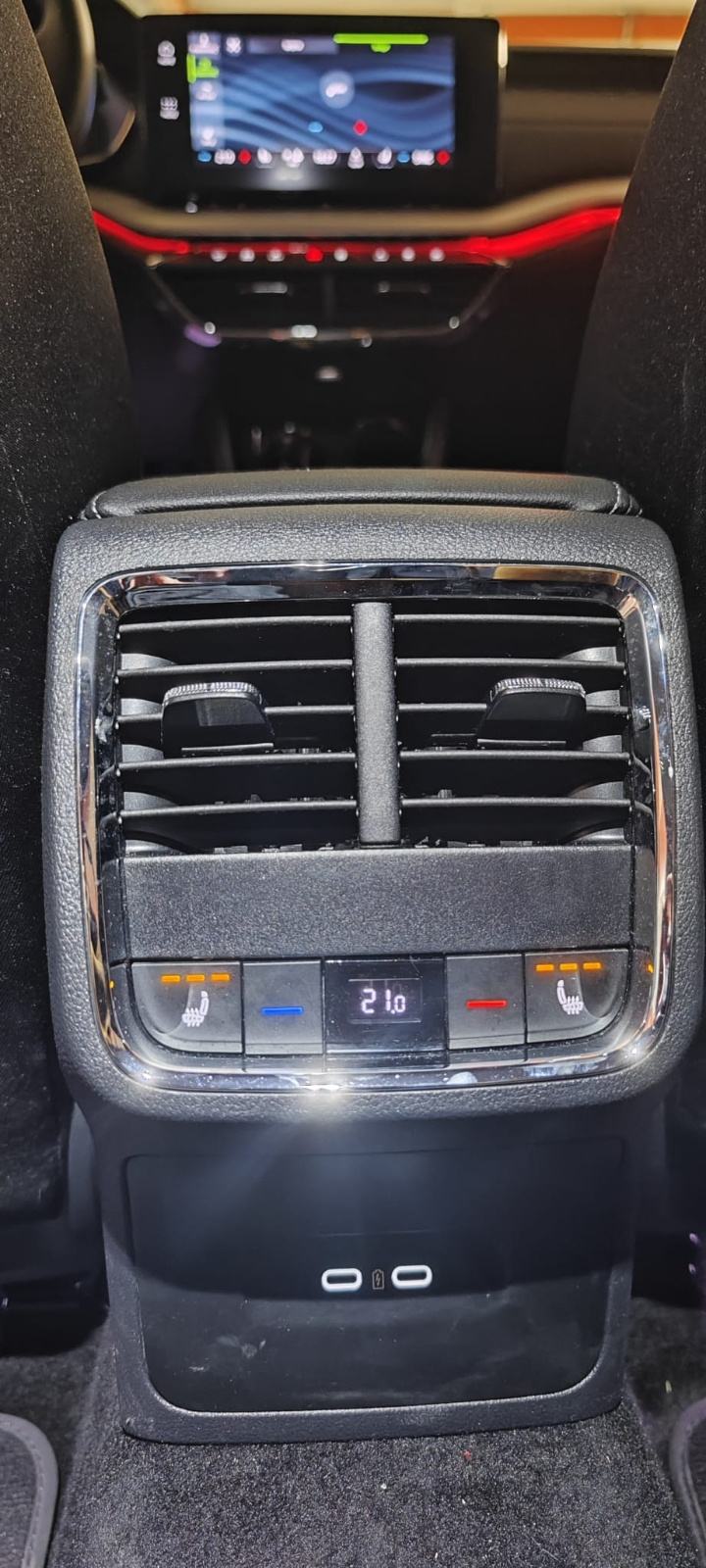 Škoda Octavia 2.0 TDI Full oprema, fotografija 18