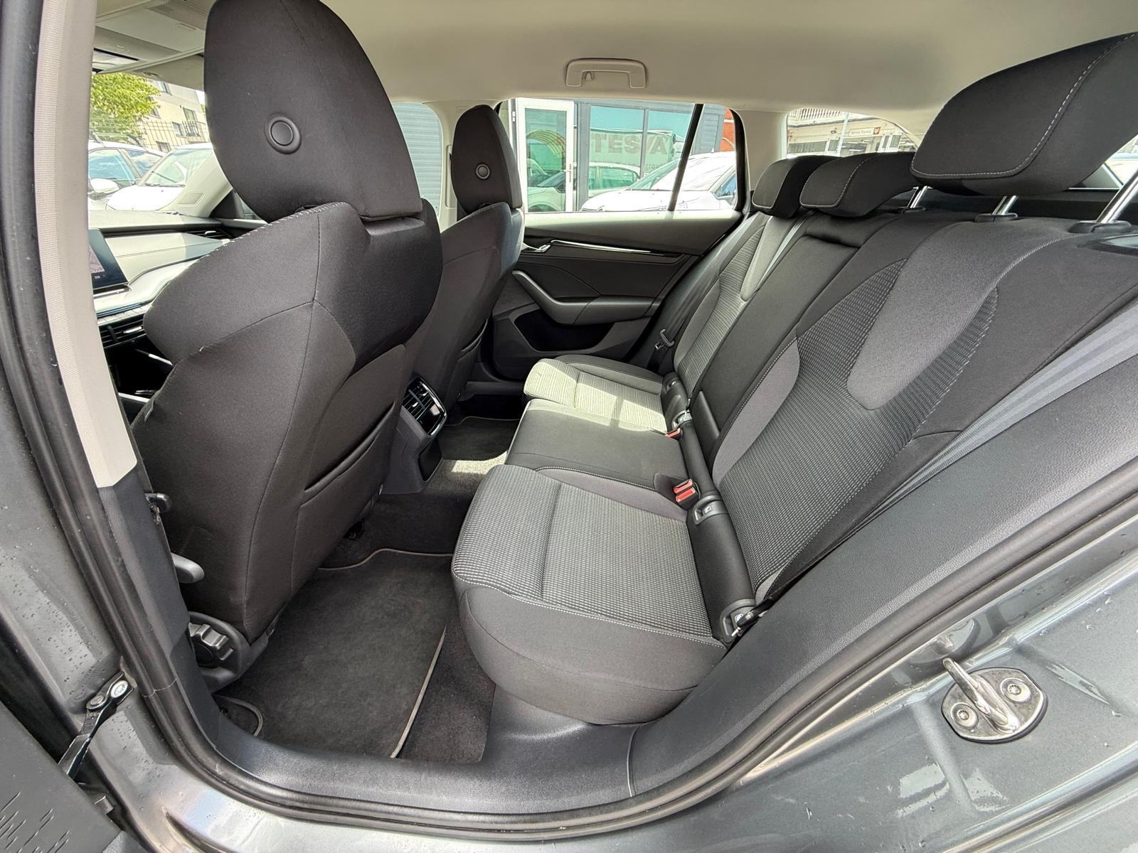 Škoda Octavia 2,0 TDI automatik ‼️Samo 88.000 KM., fotografija 11