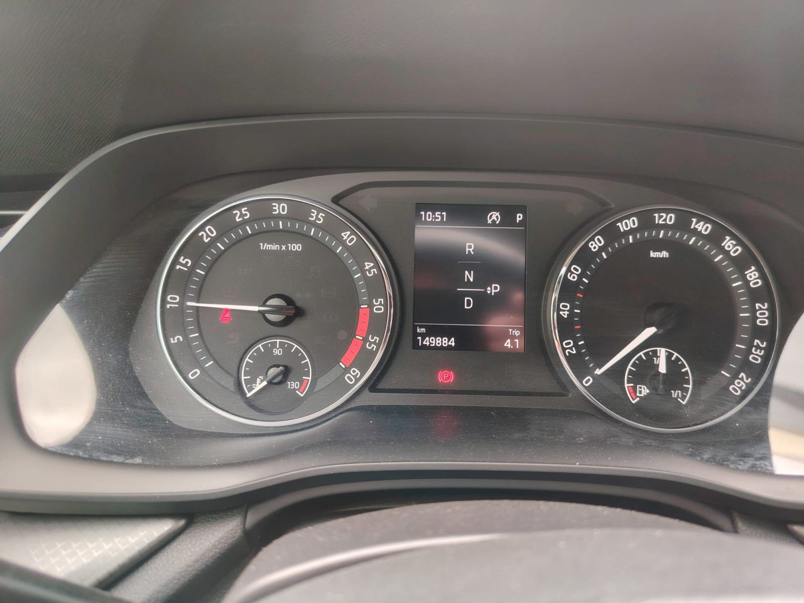 Škoda Octavia 2,0 TDI automatik+ŠKODA servisna+Bez nezgoda, fotografija 16