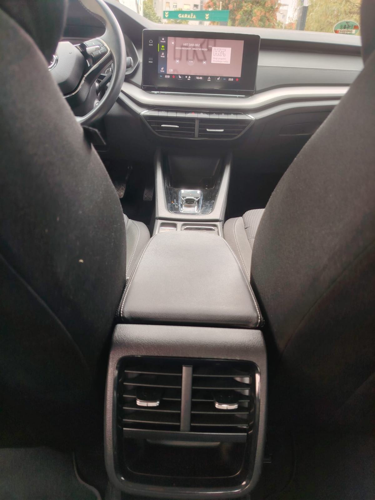 Škoda Octavia 2,0 TDI automatik+ŠKODA servisna+Bez nezgoda, fotografija 17