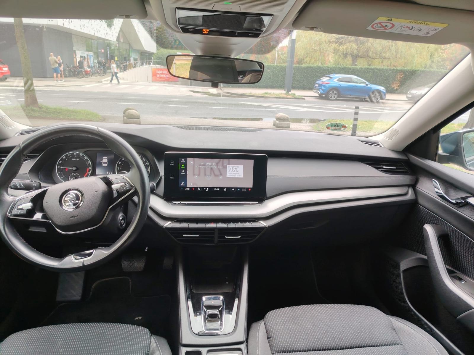 Škoda Octavia 2,0 TDI automatik+ŠKODA servisna+Bez nezgoda, fotografija 11