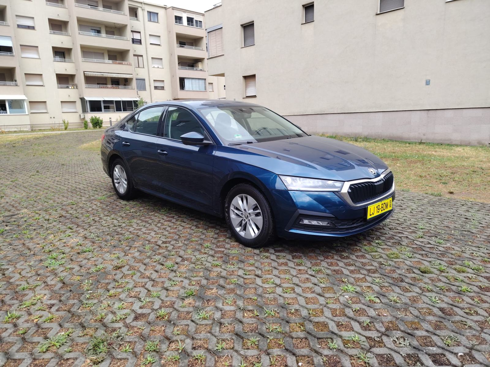 Škoda Octavia 2,0 TDI automatik+ŠKODA servisna+Bez nezgoda, fotografija 2
