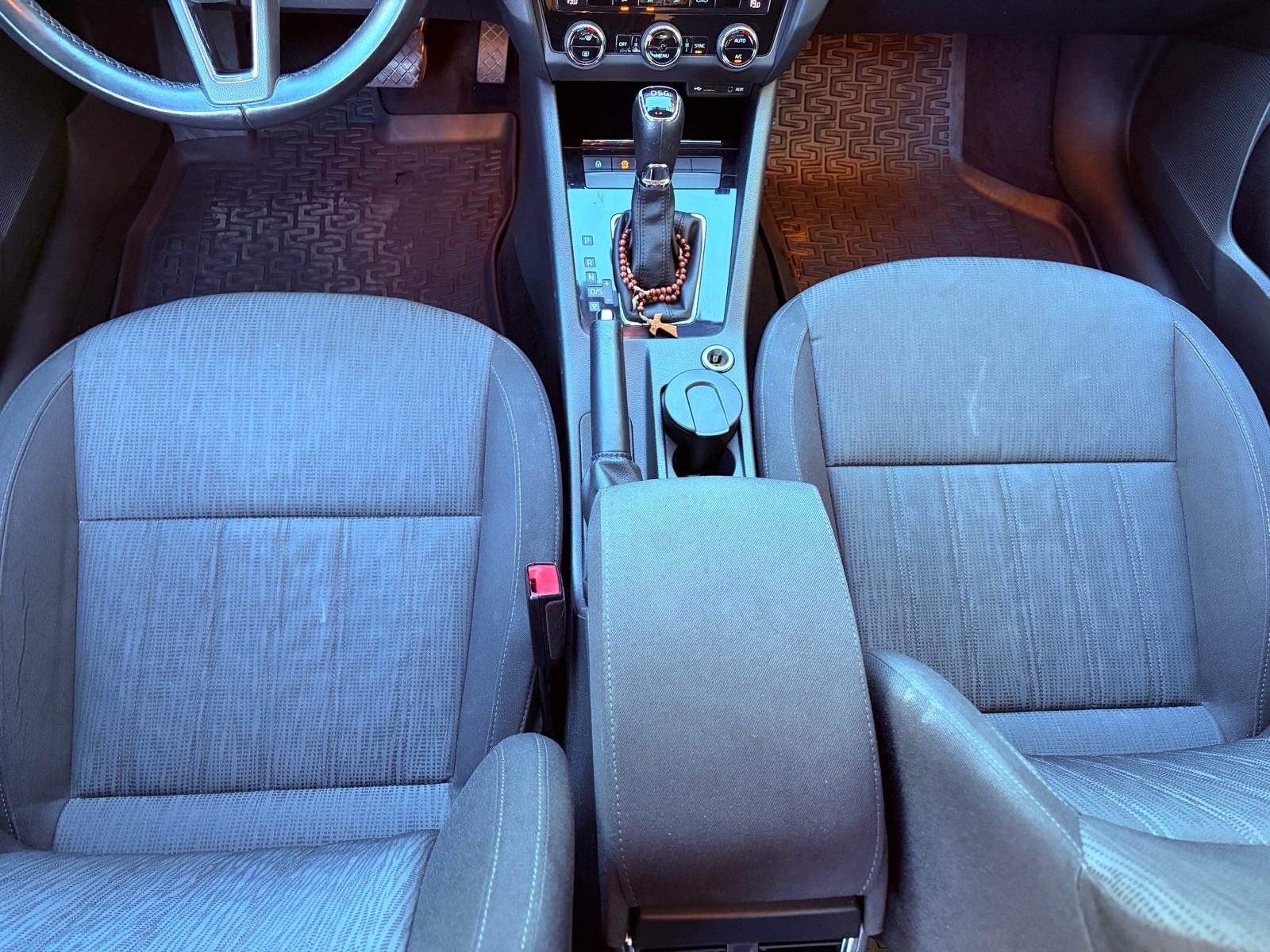 Škoda Octavia 2,0 TDI automatik, fotografija 8