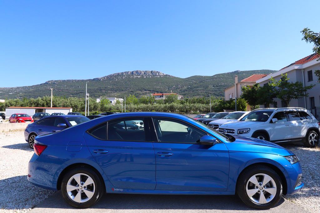 Škoda Octavia 2.0 TDI DSG-Tiptronik Business VIRTUAL COCKPIT 150 KS, fotografija 2