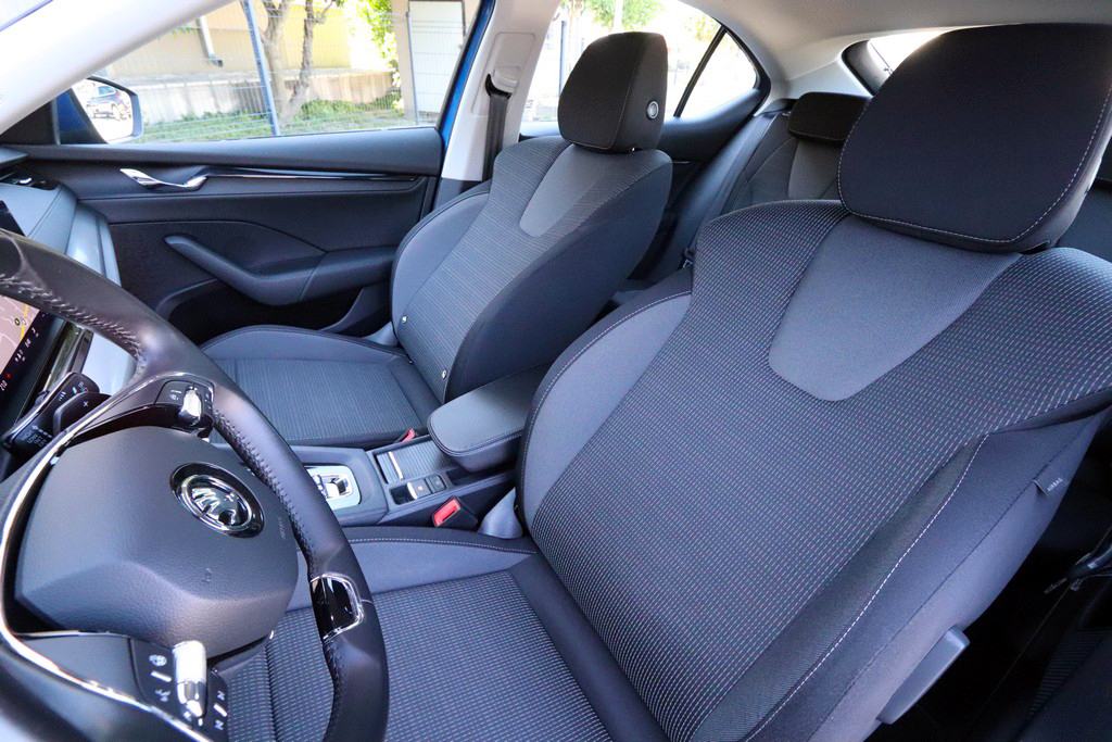 Škoda Octavia 2.0 TDI DSG-Tiptronik Business VIRTUAL COCKPIT 150 KS, fotografija 10