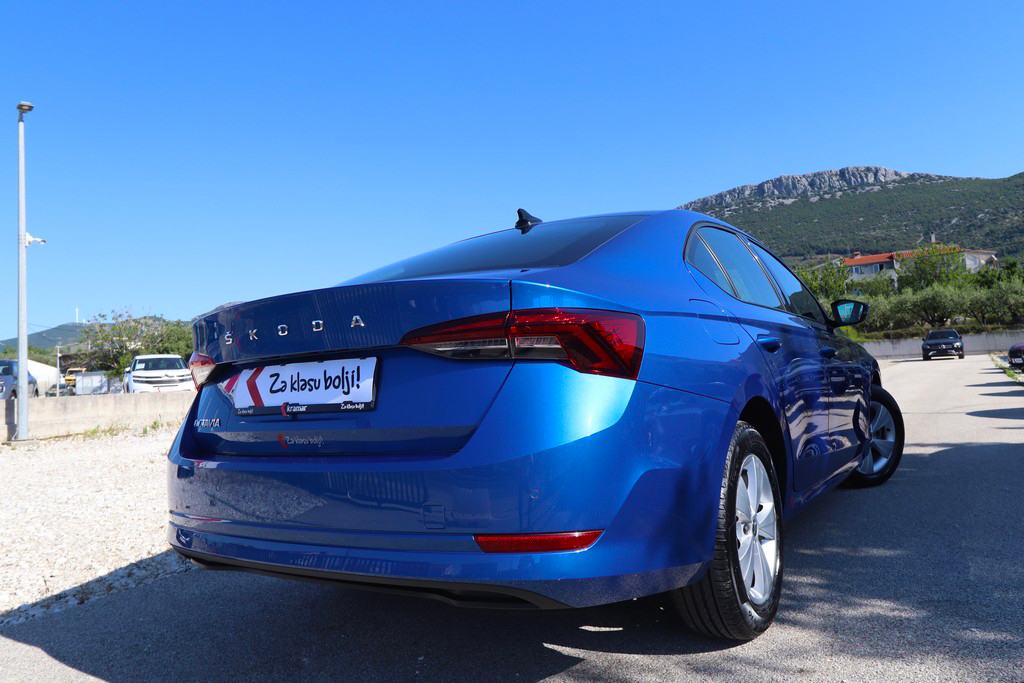Škoda Octavia 2.0 TDI DSG-Tiptronik Business VIRTUAL COCKPIT 150 KS, fotografija 19