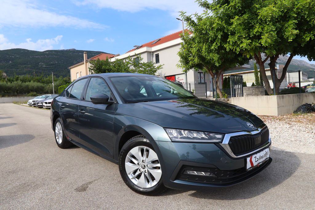 Škoda Octavia 2.0 TDI DSG-Tiptronik Business VIRTUAL COCKPIT 150 KS, fotografija 12