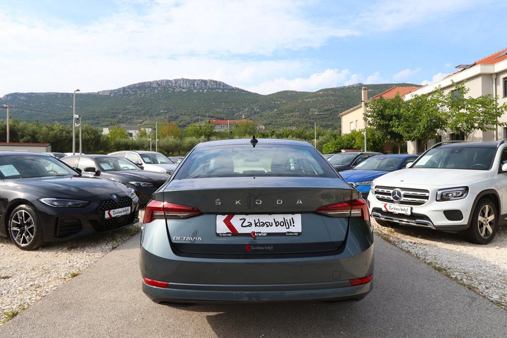 Škoda Octavia 2.0 TDI DSG-Tiptronik Business VIRTUAL COCKPIT 150 KS, fotografija 20