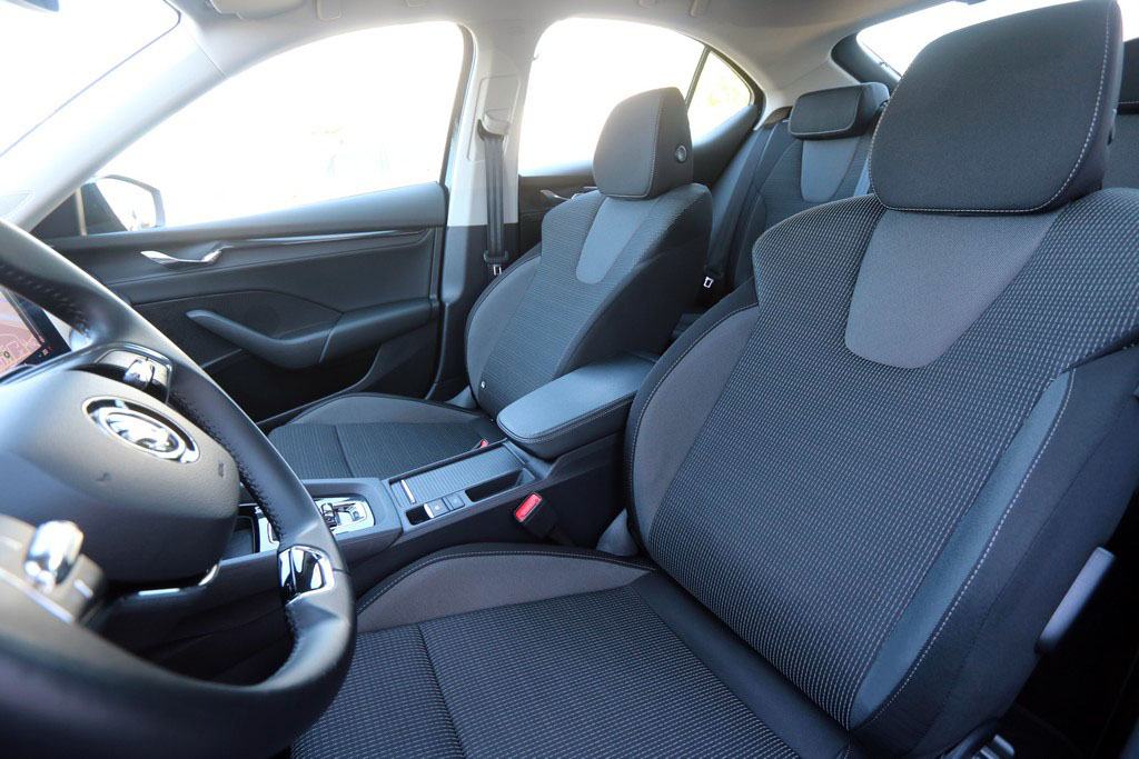 Škoda Octavia 2.0 TDI DSG-Tiptronik Business VIRTUAL COCKPIT, fotografija 6