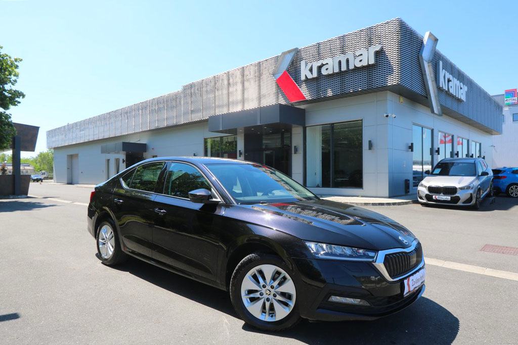 Škoda Octavia 2.0 TDI DSG-Tiptronik Business VIRTUAL COCKPIT, fotografija 12
