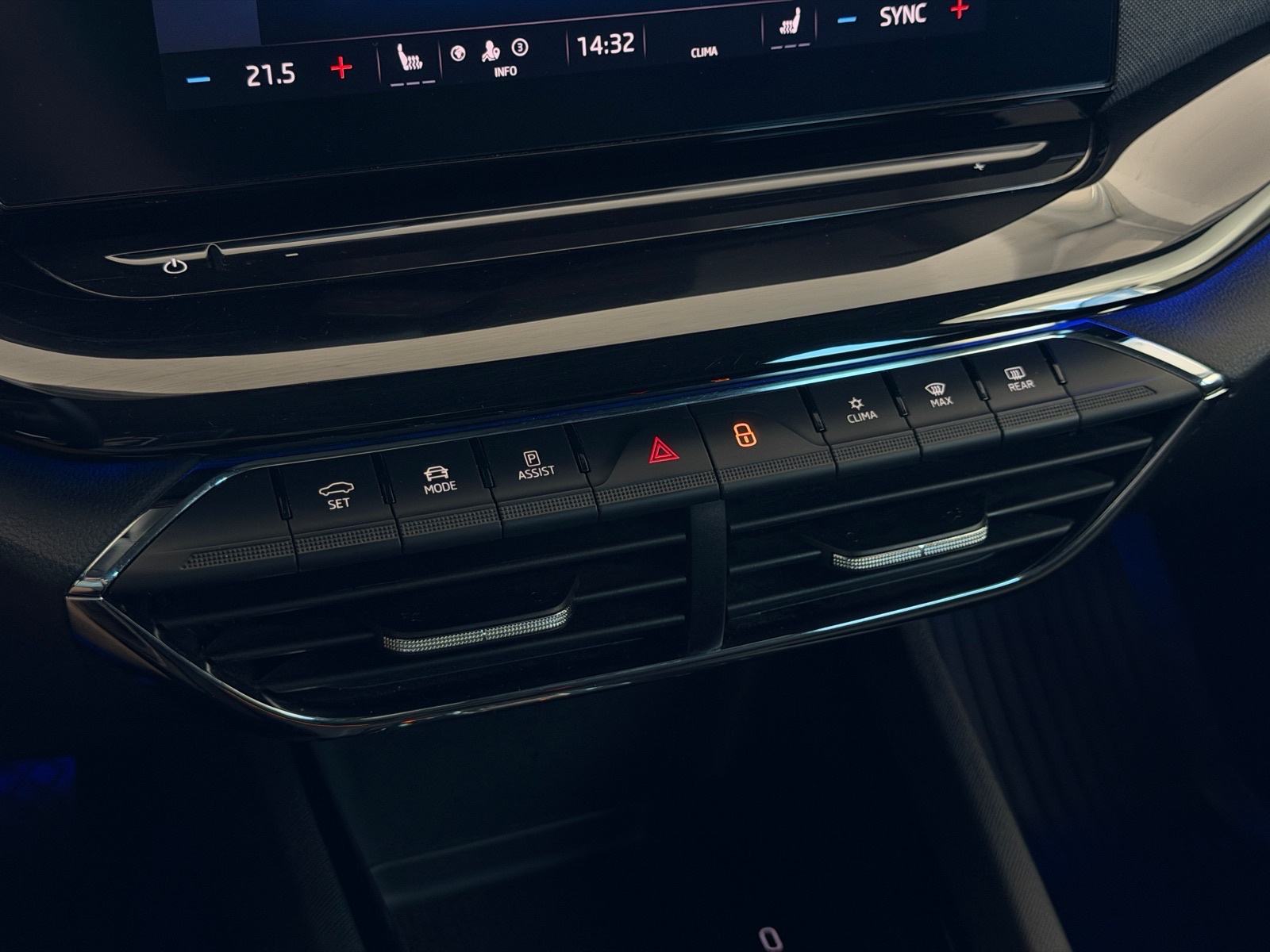 Škoda Octavia 2,0 TDI DSG, 150KS, MATRIX, VIRTUAL, ACC, JAMSTVO 24MJ, fotografija 18