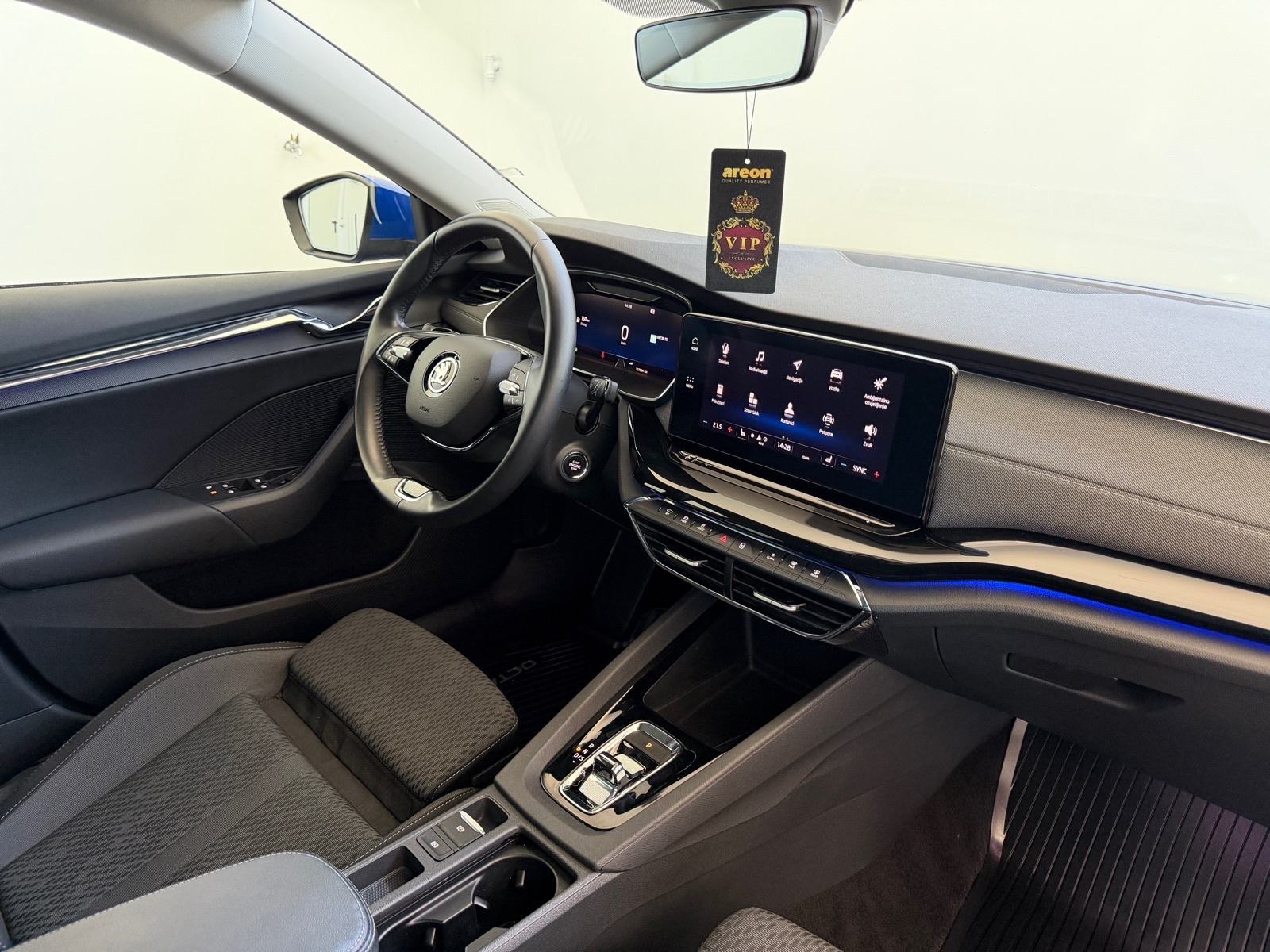 Škoda Octavia 2,0 TDI DSG, 150KS, MATRIX, VIRTUAL, ACC, JAMSTVO 24MJ, fotografija 11