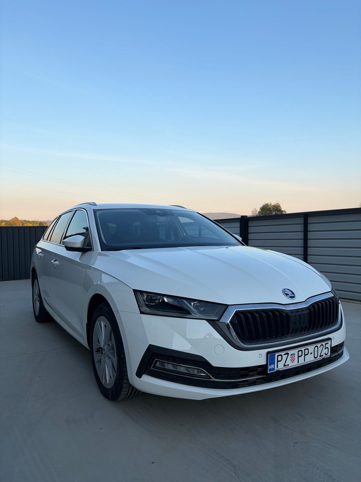 Škoda Octavia 2,0 TDI DSG 150ks u PDV-u Virtual Koža, Kessy 99 tkm
