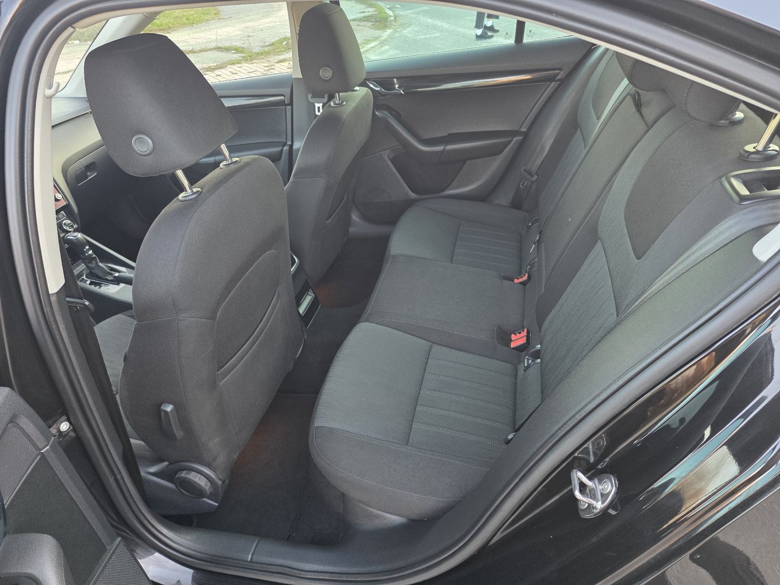 Škoda Octavia 2,0 TDI DSG,2019 god,190000 km,Servisna,Reg 12/2026,Navi, fotografija 13