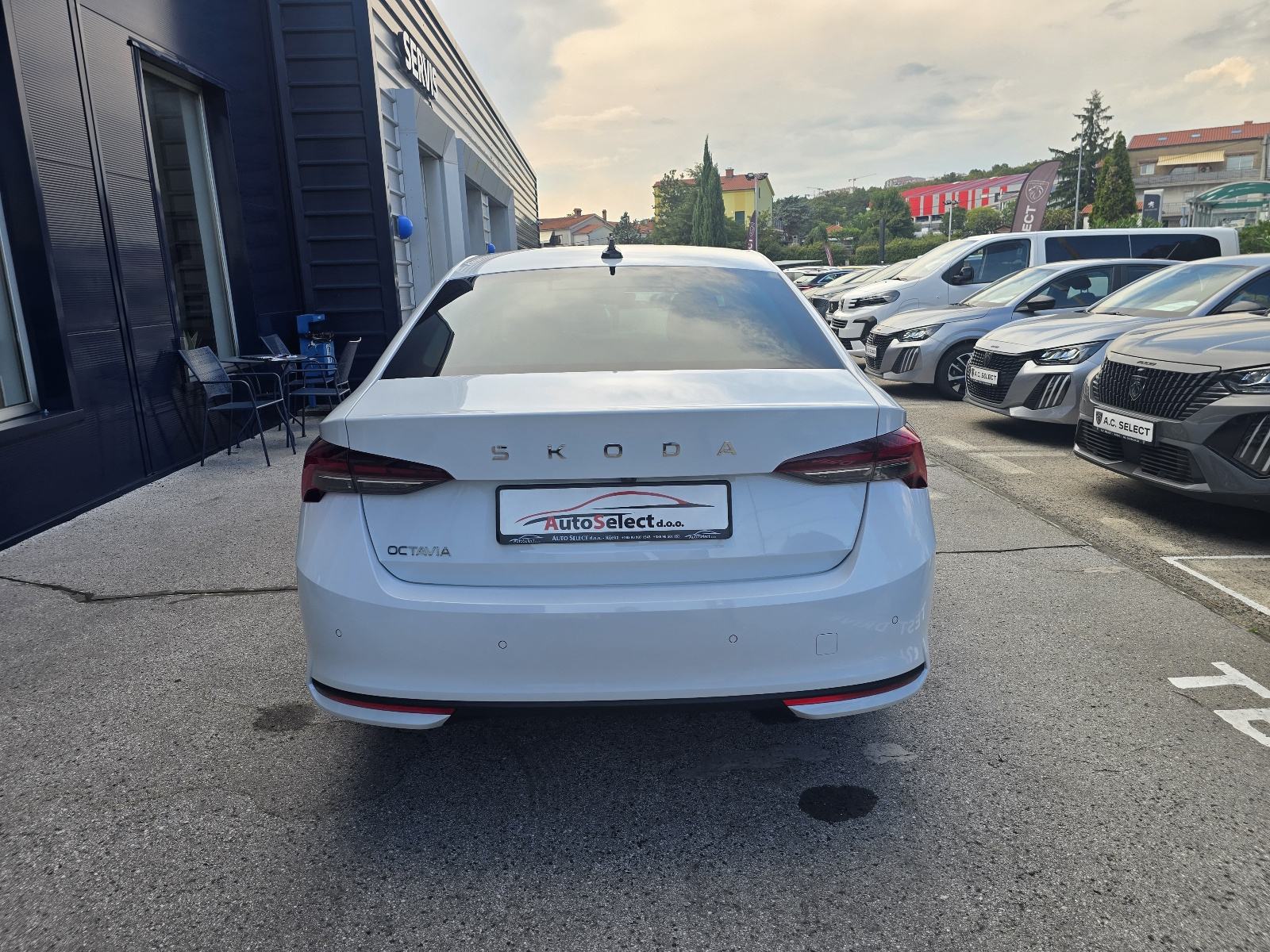 Škoda Octavia 2,0 TDI DSG - 2025 - VIRTUAL - LED - GARANCIJA 5 GOD !!, fotografija 7