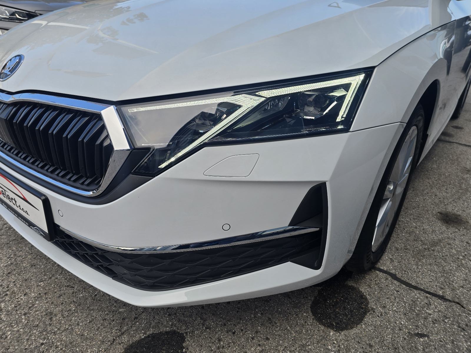 Škoda Octavia 2,0 TDI DSG - 2025 - VIRTUAL - LED - GARANCIJA 5 GOD !!, fotografija 9