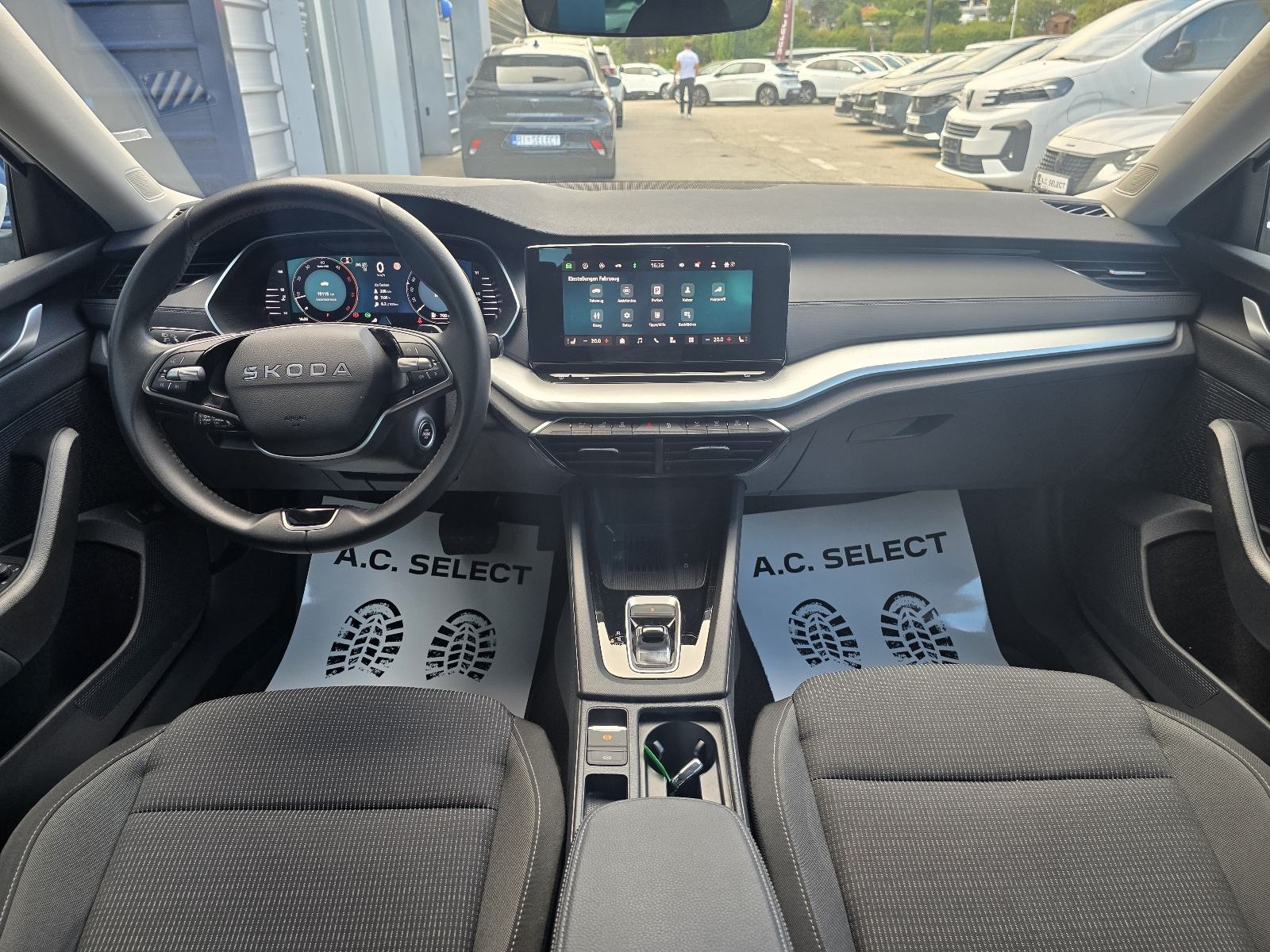 Škoda Octavia 2,0 TDI DSG - 2025 - VIRTUAL - LED - GARANCIJA 5 GOD !!, fotografija 10