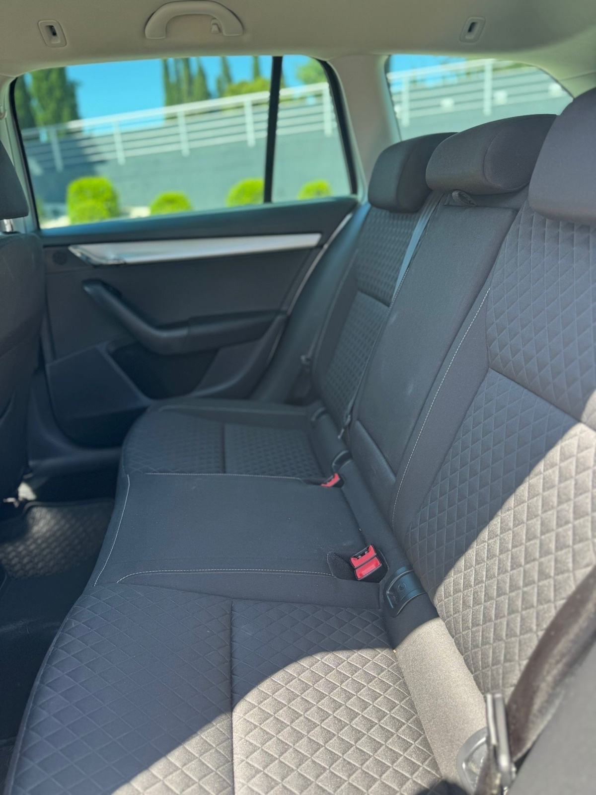 Škoda Octavia 2,0 TDI DSG automatik DRIVE paket opreme, fotografija 3