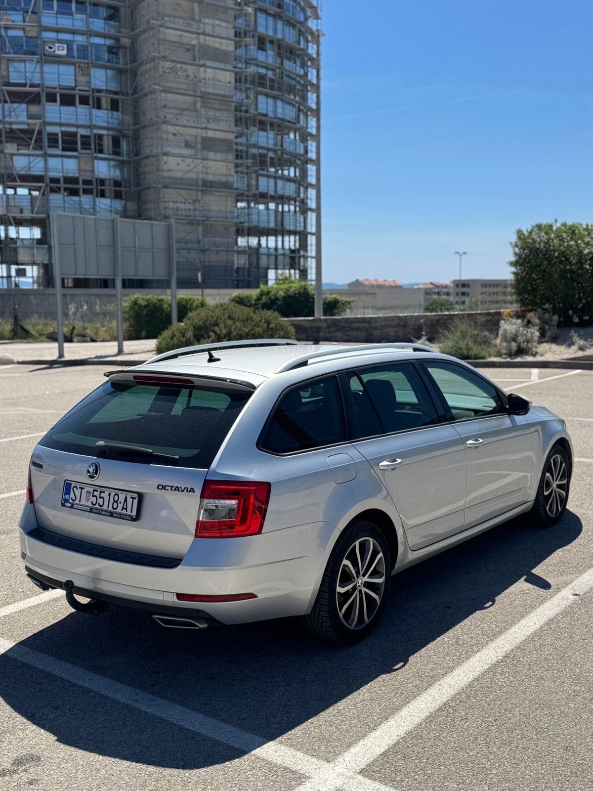 Škoda Octavia 2,0 TDI DSG automatik DRIVE paket opreme, fotografija 10