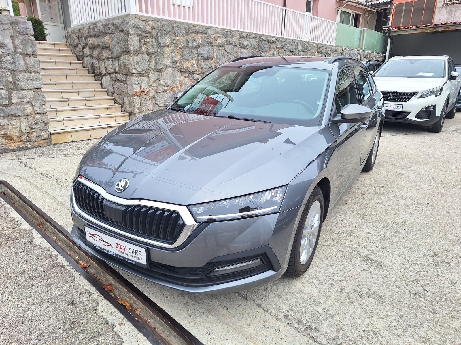 Škoda Octavia 2,0 TDI DSG. automatik NAVI.VIRTUAl, fotografija 2