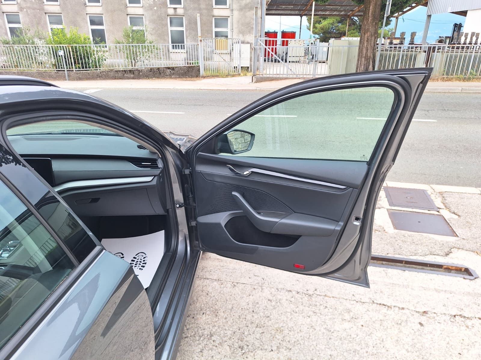 Škoda Octavia 2,0 TDI DSG. automatik NAVI.VIRTUAl, fotografija 15