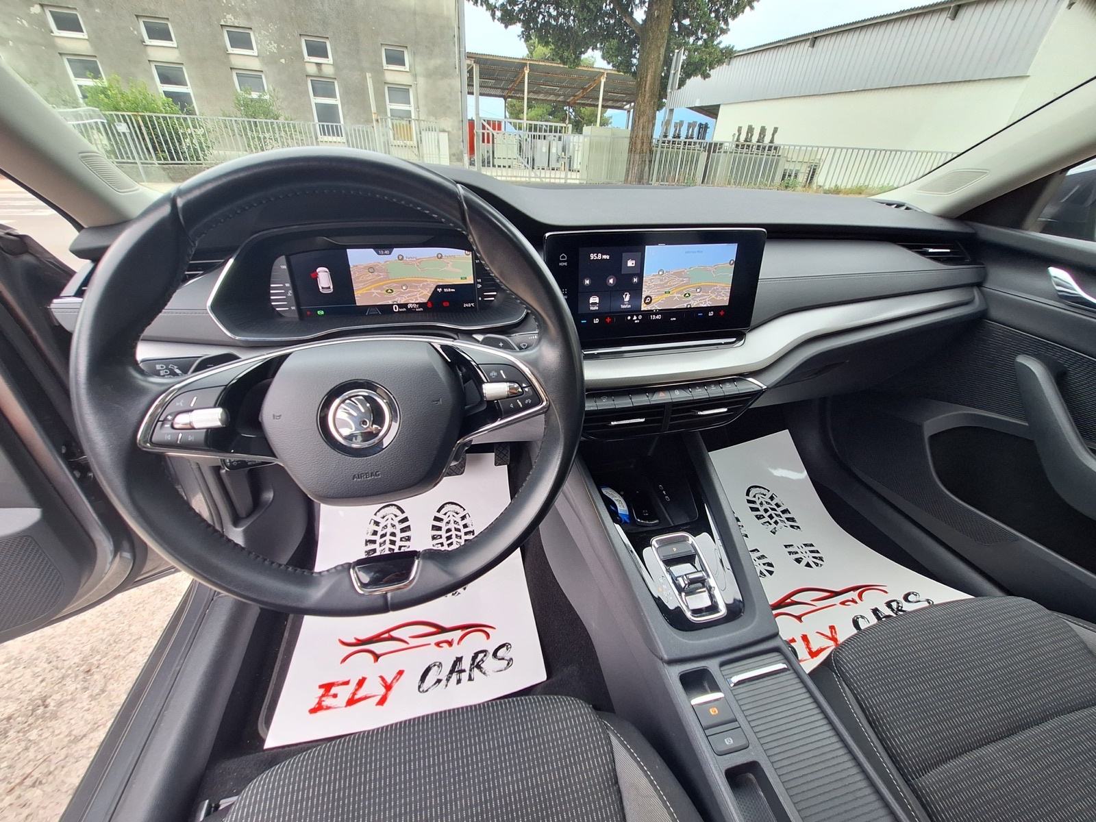 Škoda Octavia 2,0 TDI DSG. automatik NAVI.VIRTUAl, fotografija 14