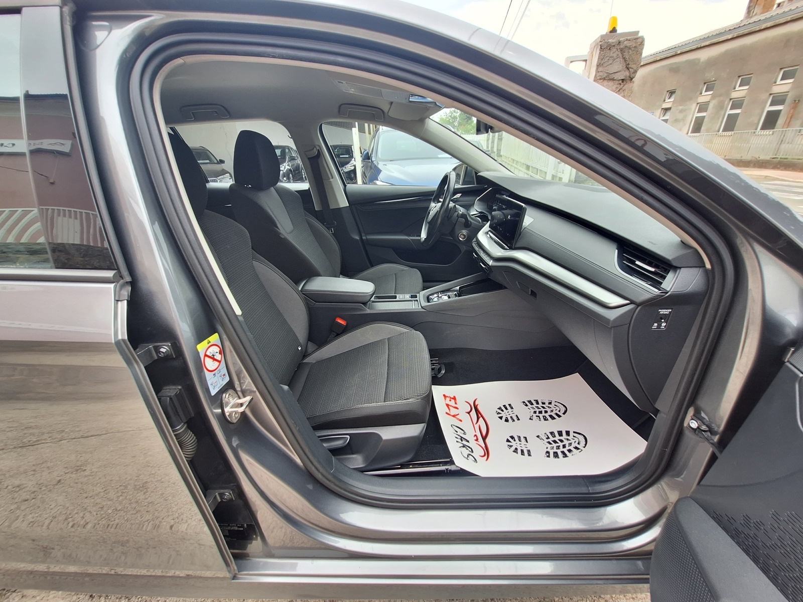 Škoda Octavia 2,0 TDI DSG. automatik NAVI.VIRTUAl, fotografija 16