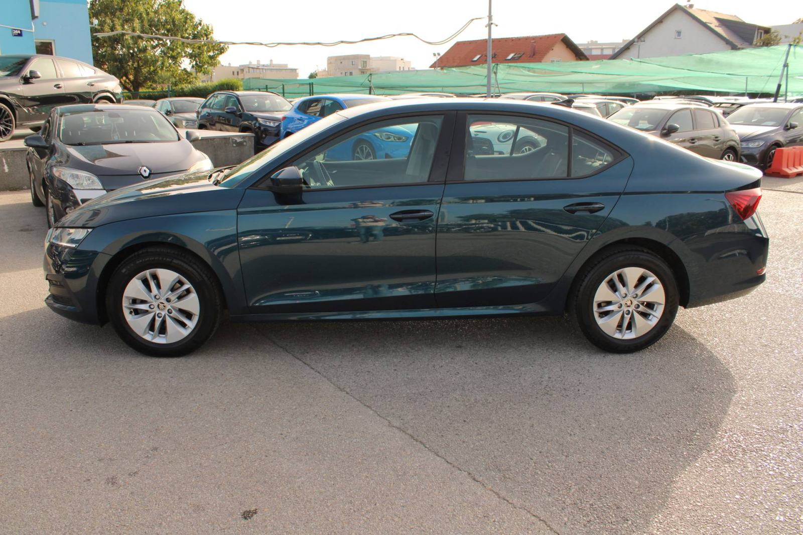 Škoda Octavia 2.0 TDi DSG Bussiness *LED, NAVIGACIJA, KAMERA*, fotografija 8