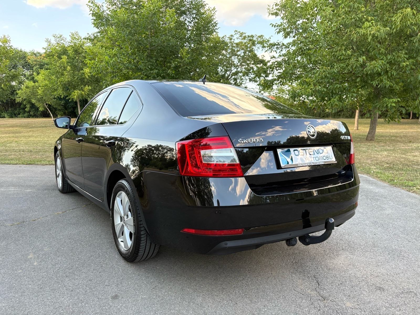 Škoda Octavia 2,0 TDI DSG - CLEVER, fotografija 3