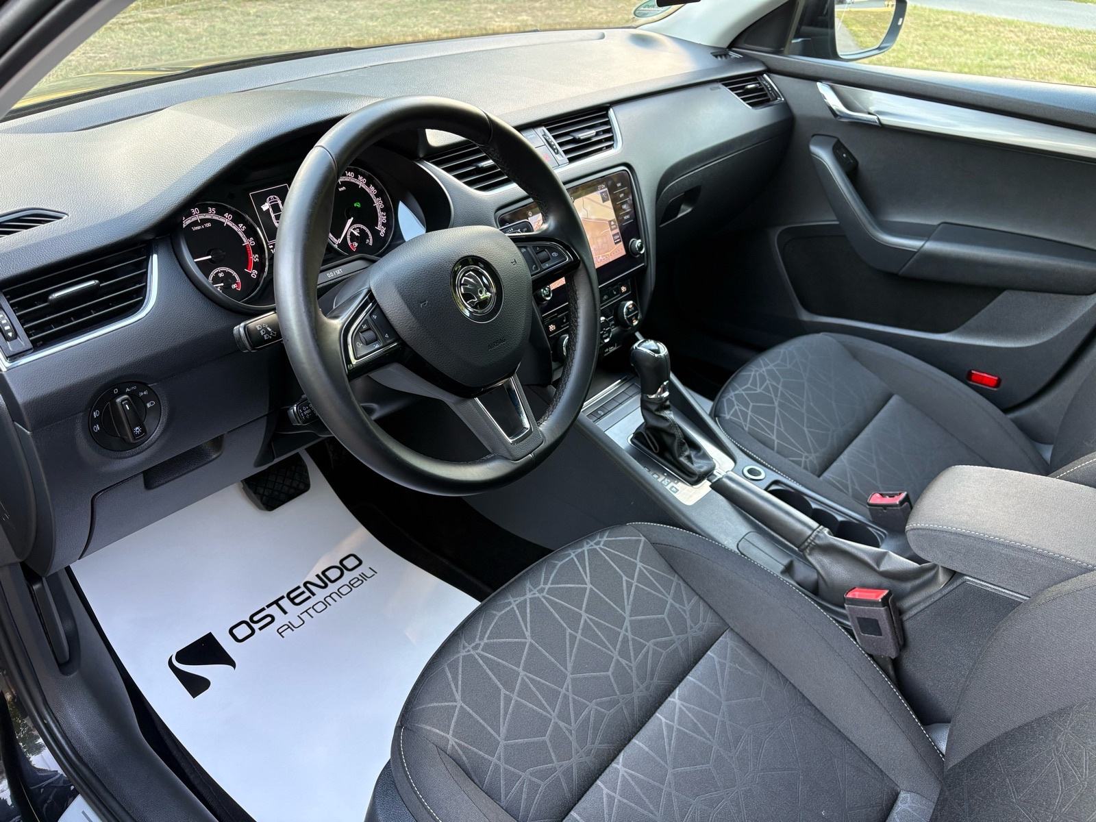 Škoda Octavia 2,0 TDI DSG - CLEVER, fotografija 10