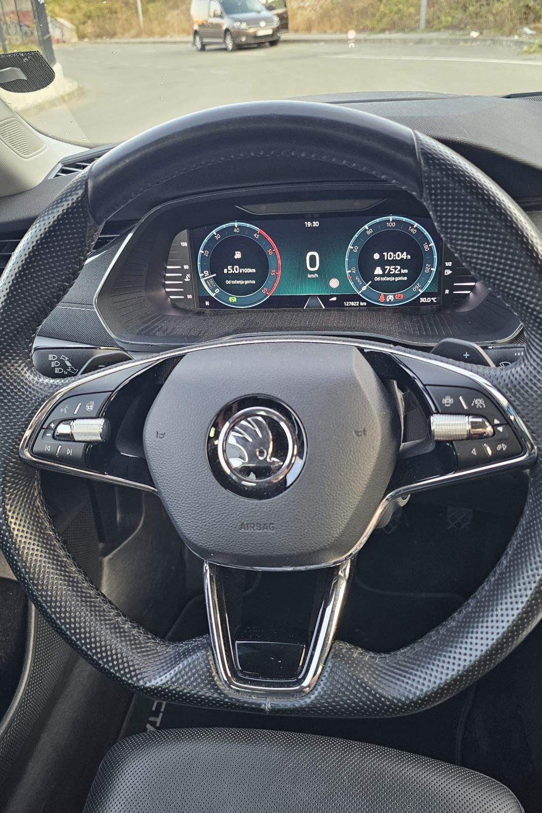 Škoda Octavia 2.0 TDI DSG – Head up Display, Matrix LED, Webasto, Koža, fotografija 4