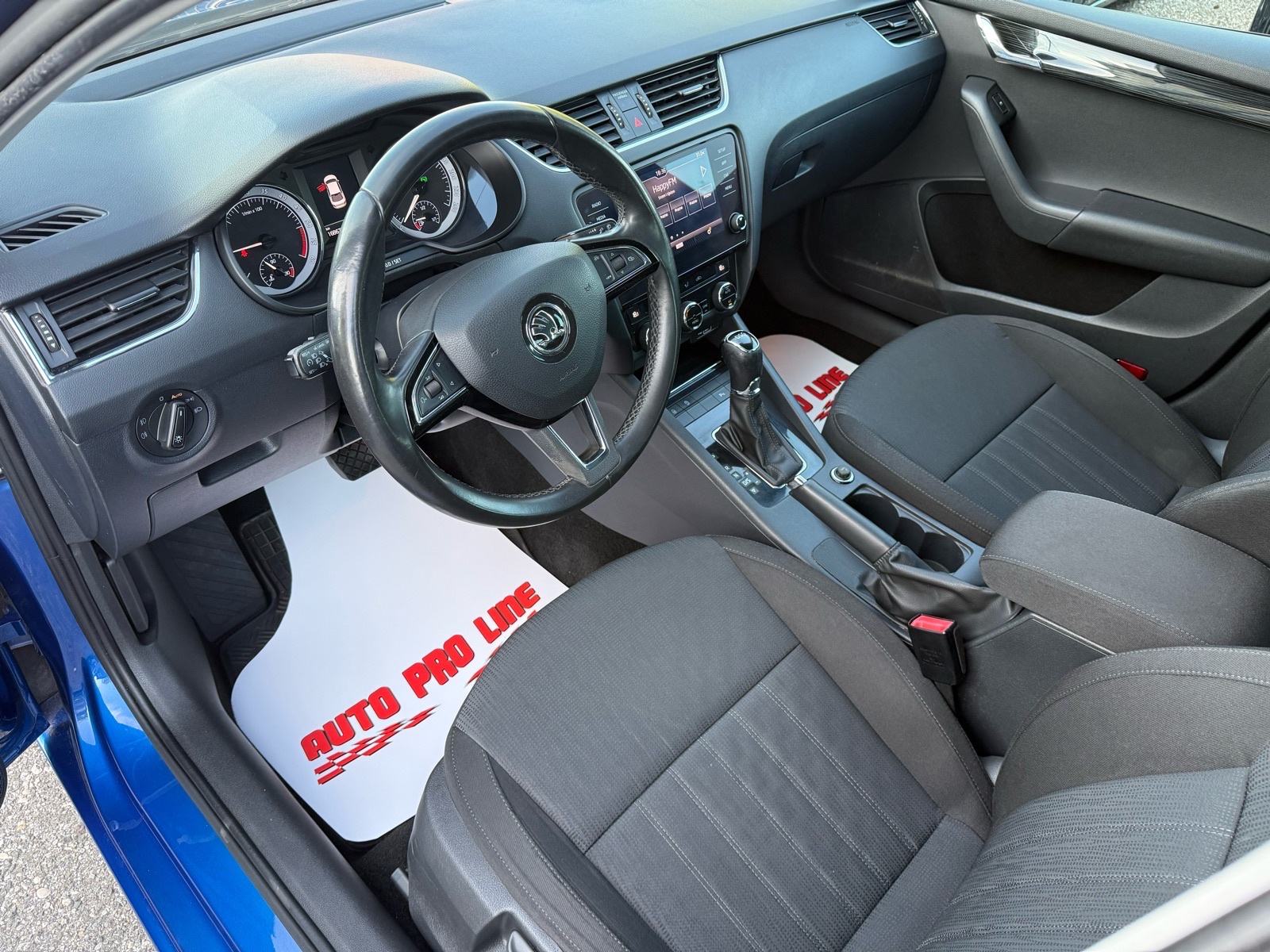 Škoda Octavia 2.0 TDI DSG - HR auto- 1. Vlasnik - 150 KS, fotografija 10
