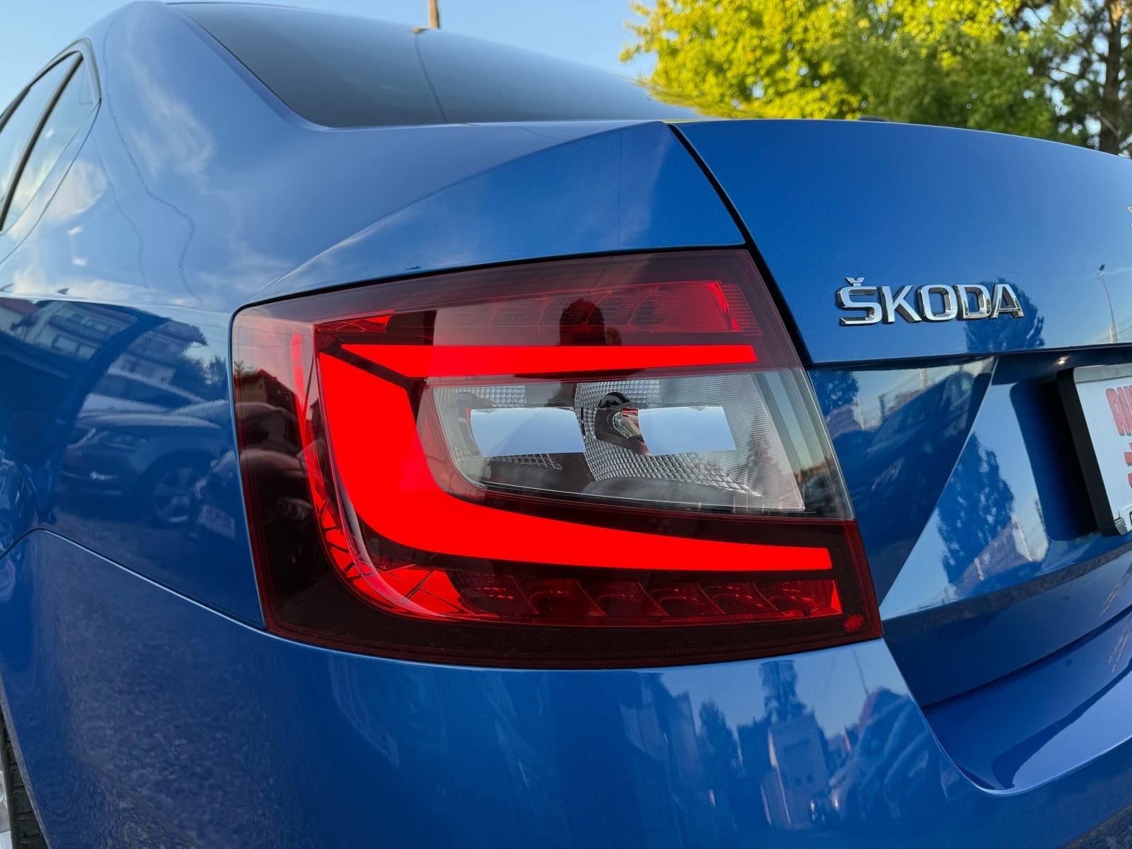 Škoda Octavia 2.0 TDI DSG - HR auto- 1. Vlasnik - 150 KS, fotografija 8