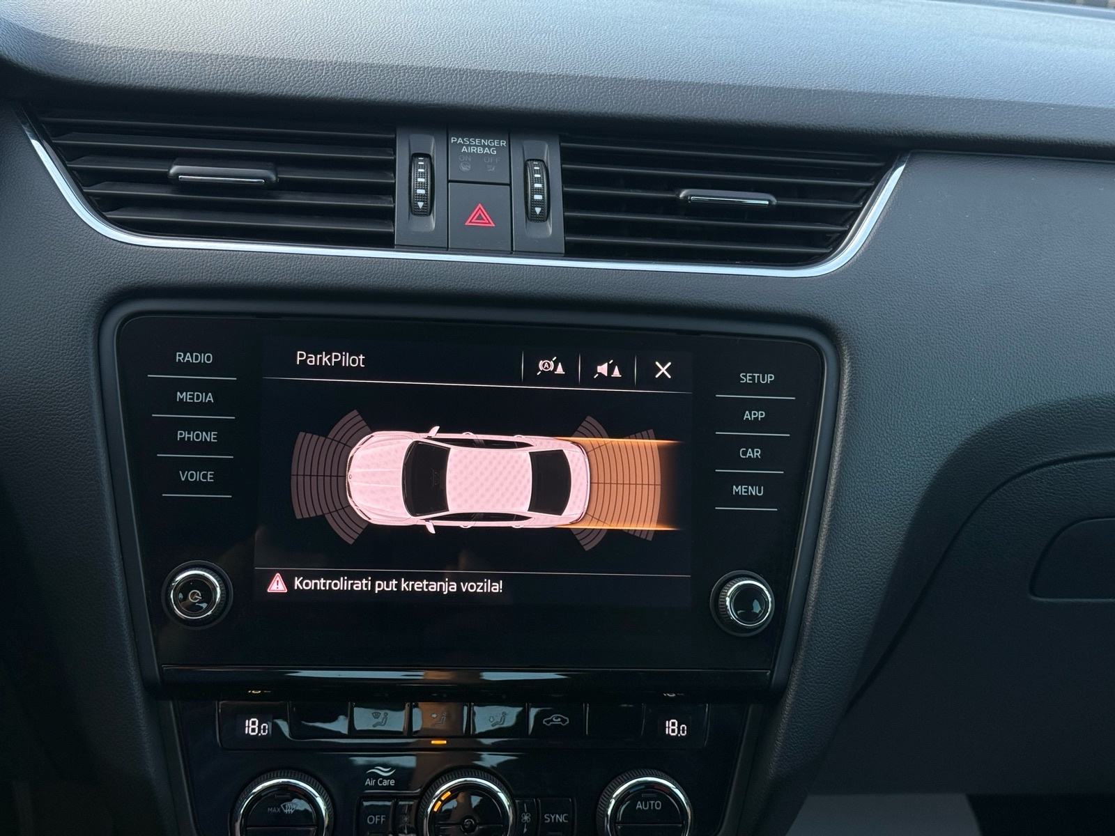 Škoda Octavia 2.0 TDI DSG - HR auto- 1. Vlasnik - 150 KS, fotografija 17