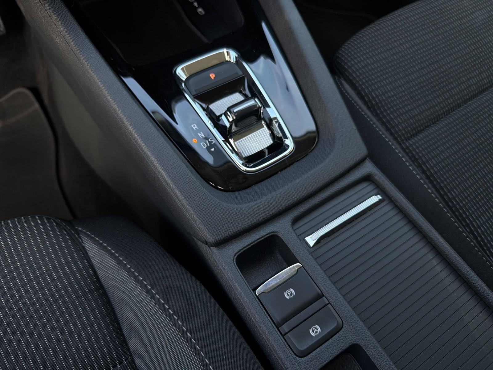 Škoda Octavia 2,0 TDI DSG*LEASING BEZ UČEŠĆA-RATA 281,00€ *JAMSTVO 24M, fotografija 14